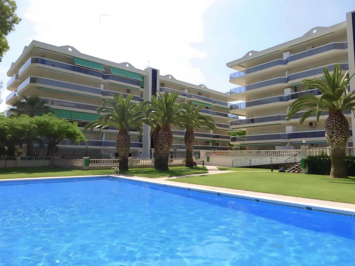 For A Stay Living Park Салоу Екстериор снимка